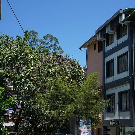 Oyo Hotel Cocoa Tree Munnar Exterior photo