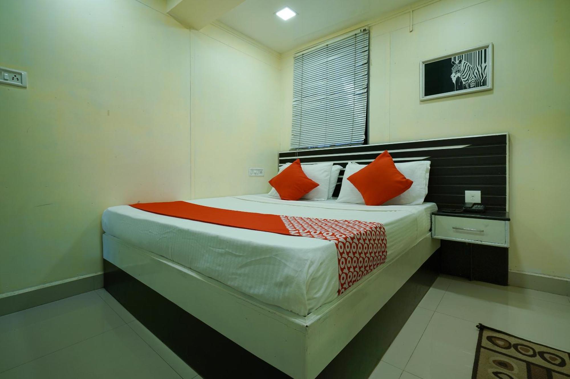 Oyo Hotel Cocoa Tree Munnar Exterior photo